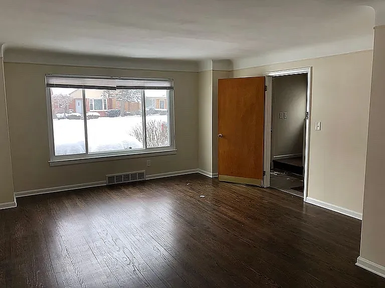 509 Catalpa Dr #1 — Photo 6