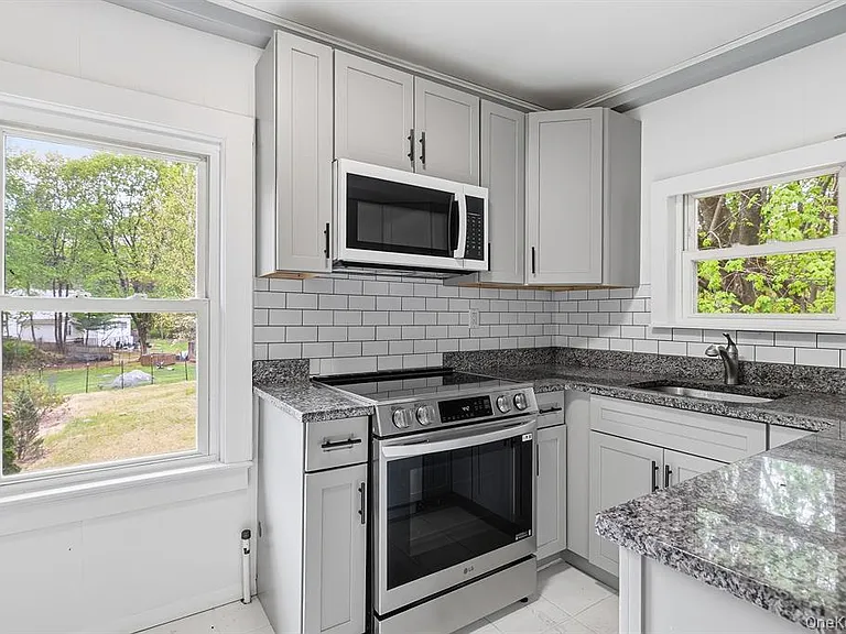 65 Furnace Dock Rd #2F — Photo 10