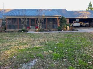 2136 Mallalieu Dr SE, Ruth, MS 39662