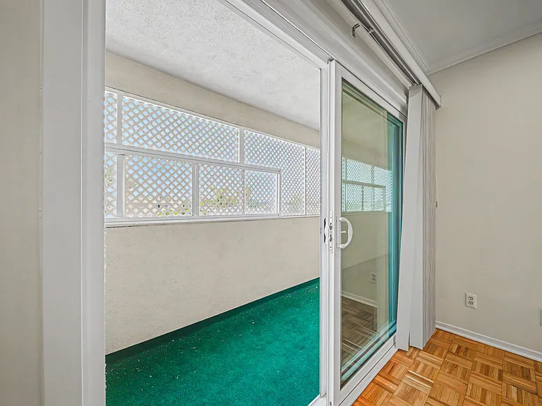6342 Morse Ave #309 — Photo 39