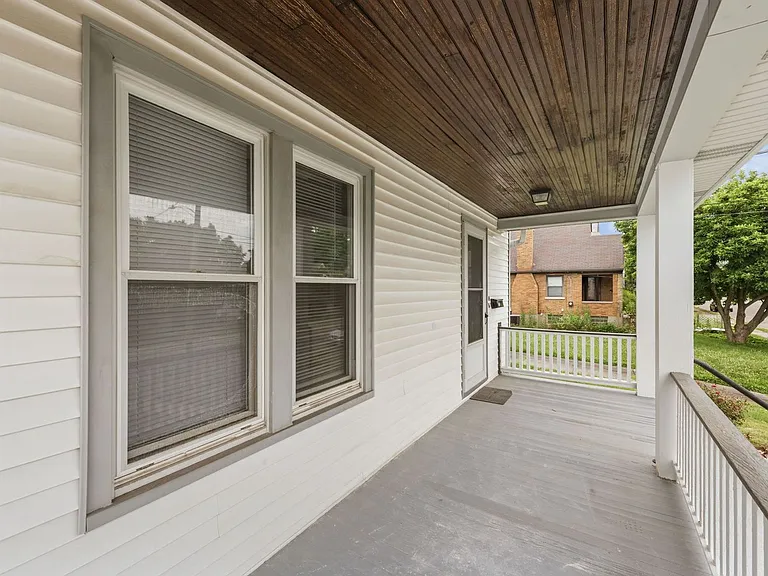 3713 Frances Ave — Photo 11