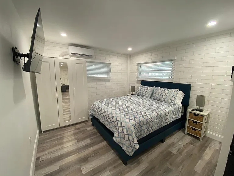 204 Longfellow Blvd #1 — Photo 4