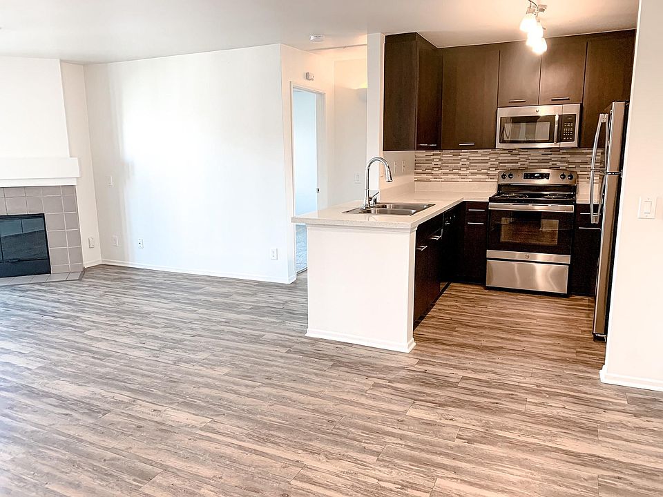 1st image of 780 Camino De La Reina APT 349