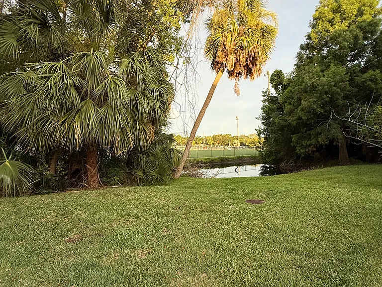 445 Bayou Village Dr — Photo 12