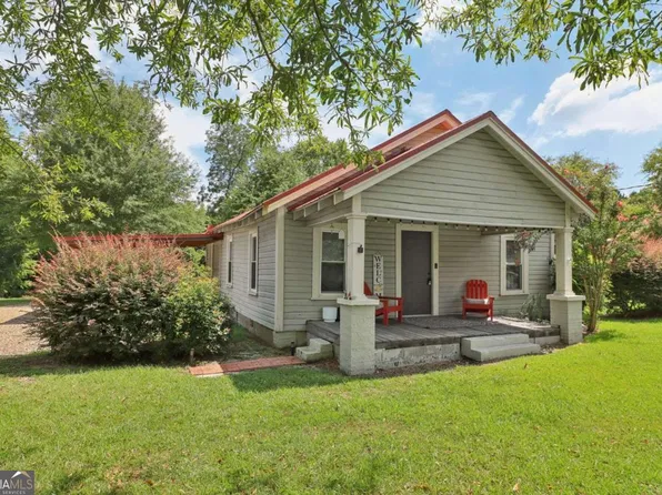 35 Alexander St, Winder, GA 30680