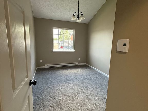 4th image of 164 Barnstead Dr #23