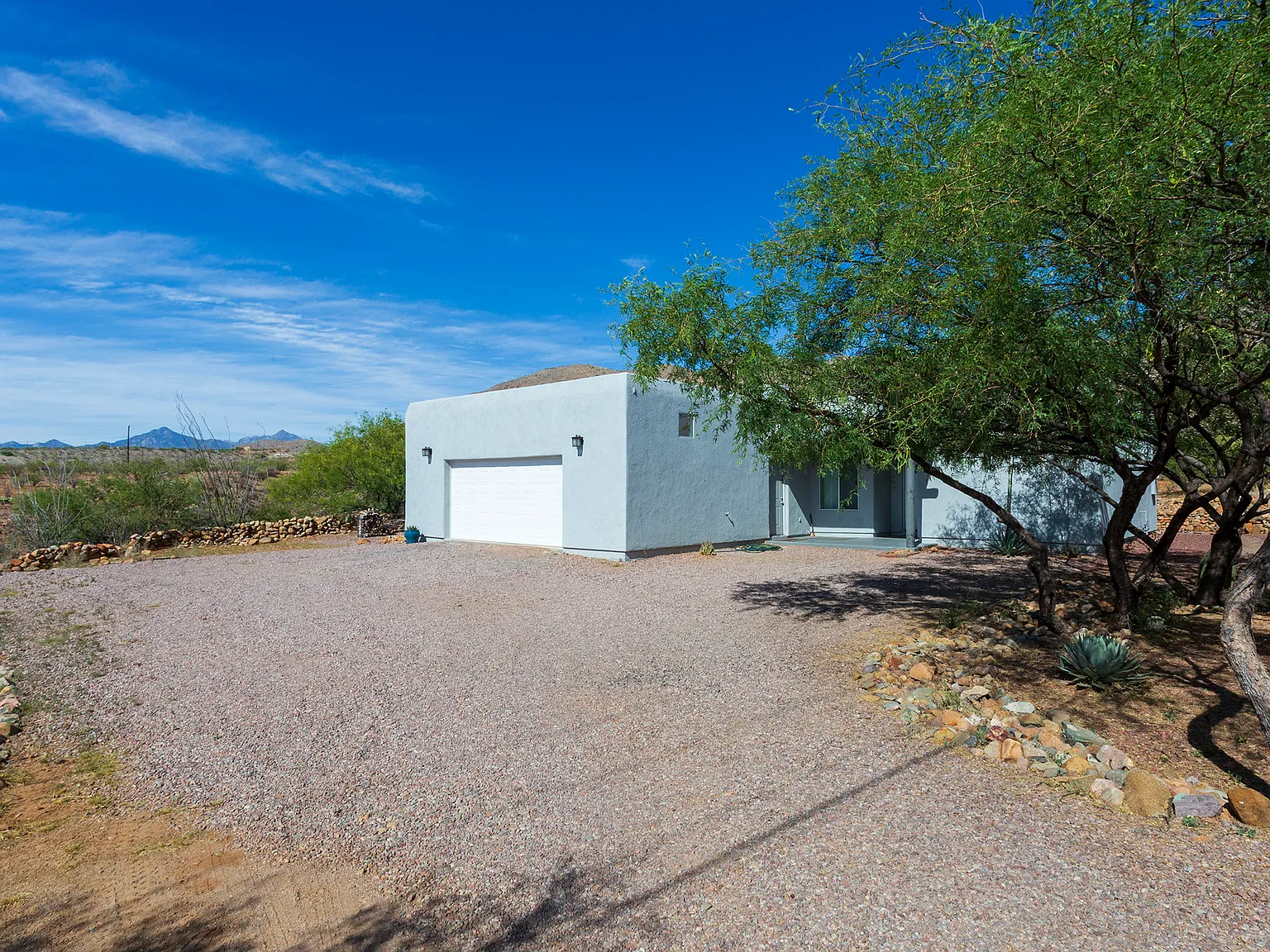 3 bed, 1546 sqft, $1,800 — Photo 2