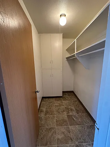 170 Owens St S #209 Photo 1