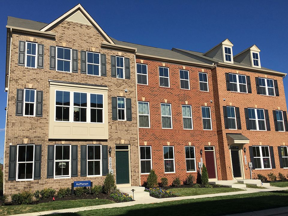 McPherson Rear Garage