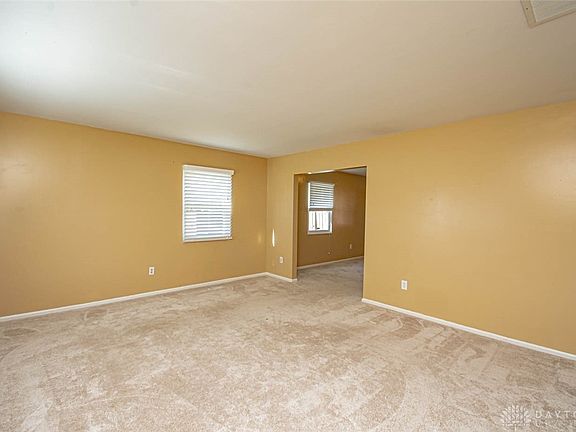 3rd image of 5441 Split Rock Dr