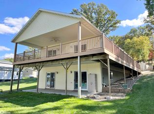 194 Center Point Dr, Montezuma, IA 50171