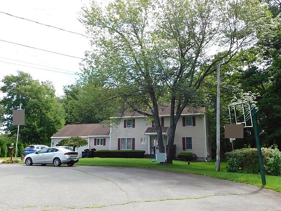 2nd image of 5 Messina Dr