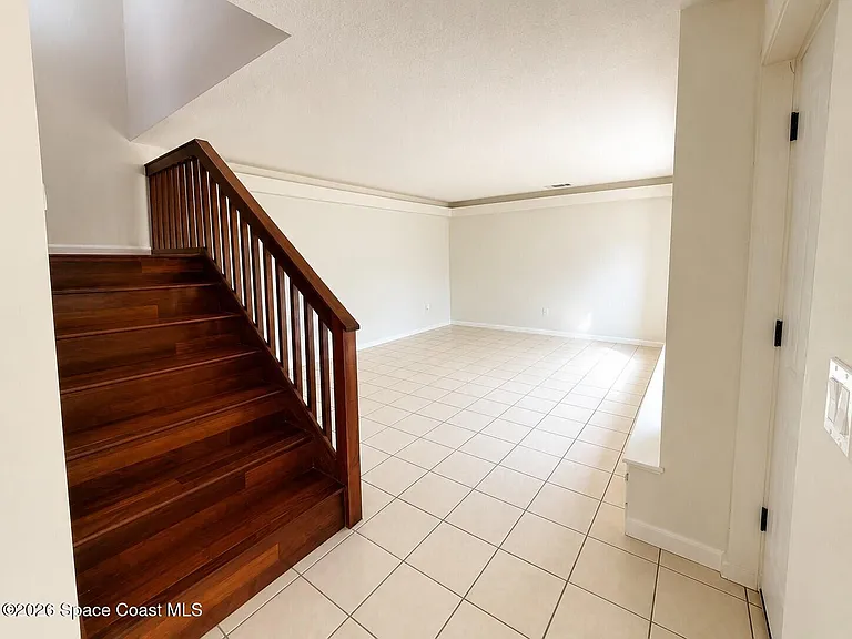 2115 Harrison St — Photo 8
