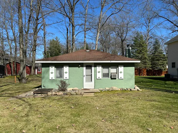 216 Kimberly Dr, Prudenville, MI 48651