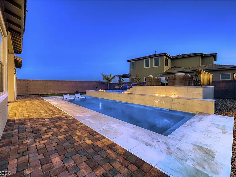 11729 Belorado Ave — Photo 27