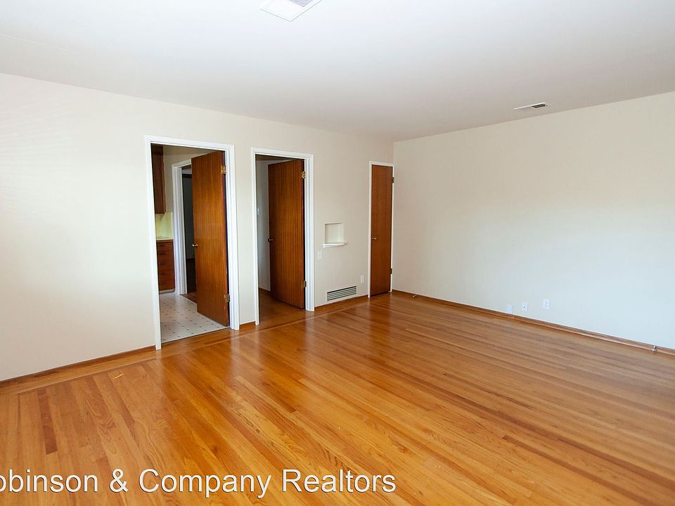 1st image of 805 Roble Ave APT 6