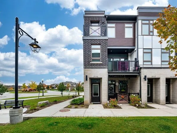155 Thomas Slee Dr #2B, Kitchener, ON N2P 0G7