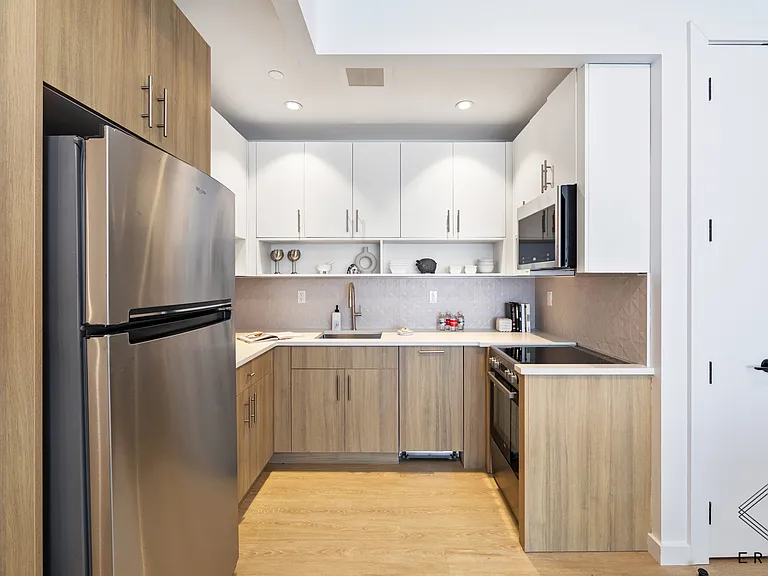 333 Linden Blvd #3L — Photo 2