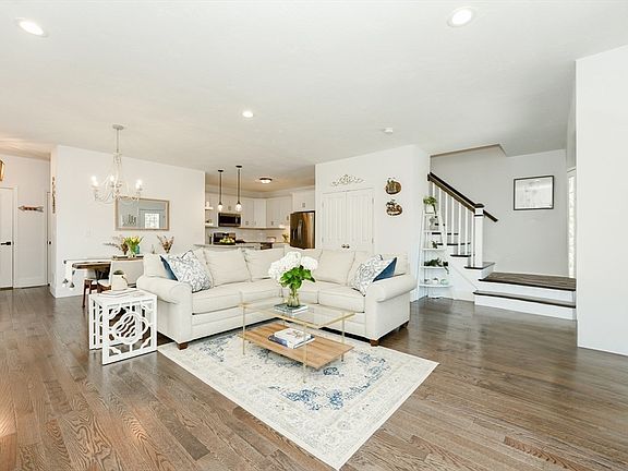 5th image of 18 Cleary Cir #29