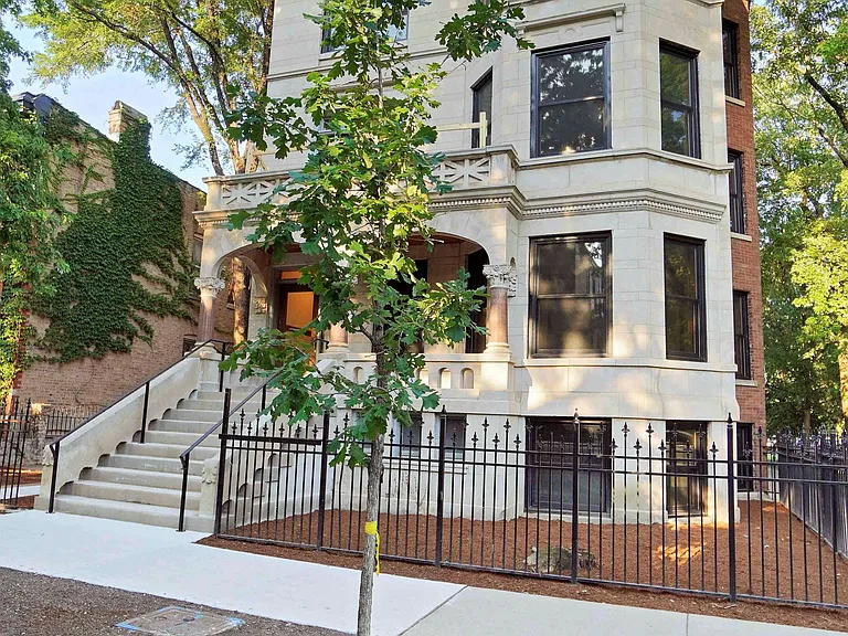 1233 N Hoyne Ave #3 — Photo 21