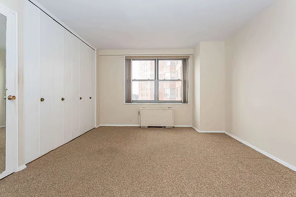 Sold by Keller Williams Realty Landmark | media 7