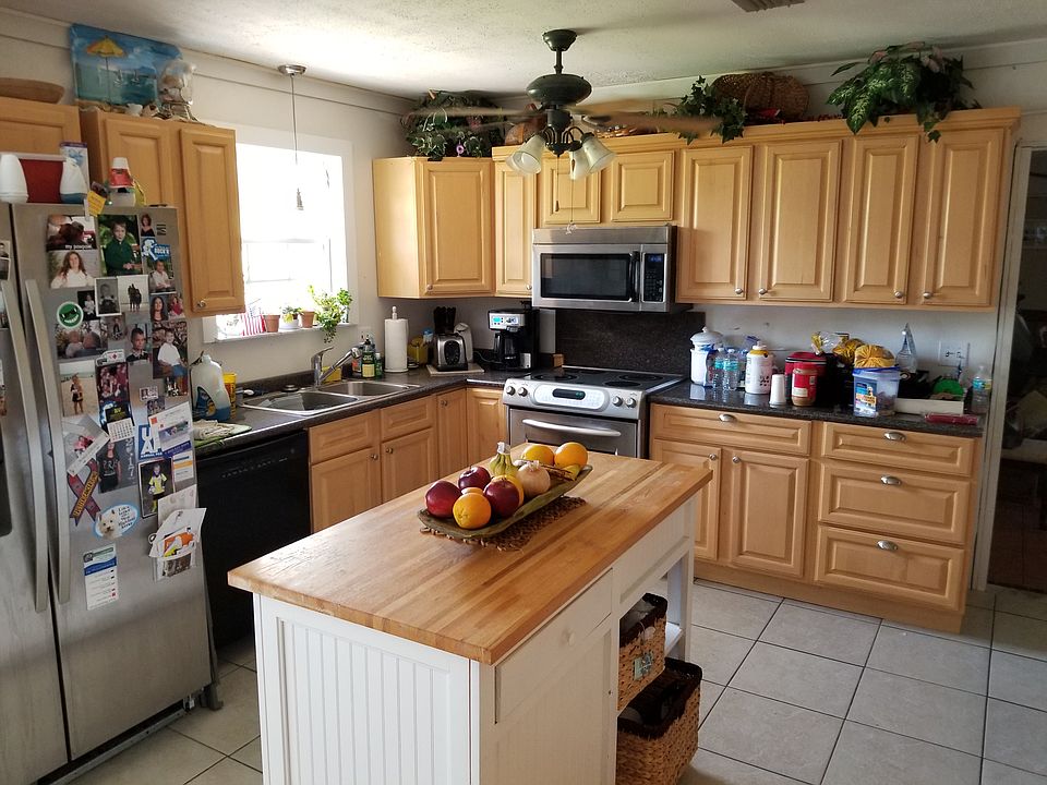 2nd image of 1312 Hickory Ave