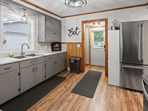 5th image of 170 Cottage Grove Ave