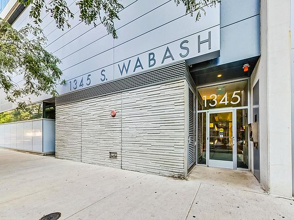 4th image of 1345 S Wabash Ave Unit 1602