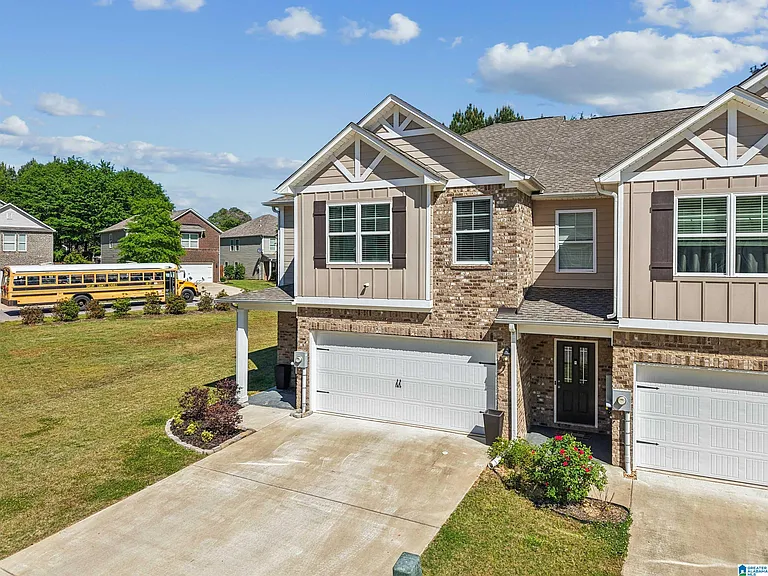 501 Polo Way — Photo 2