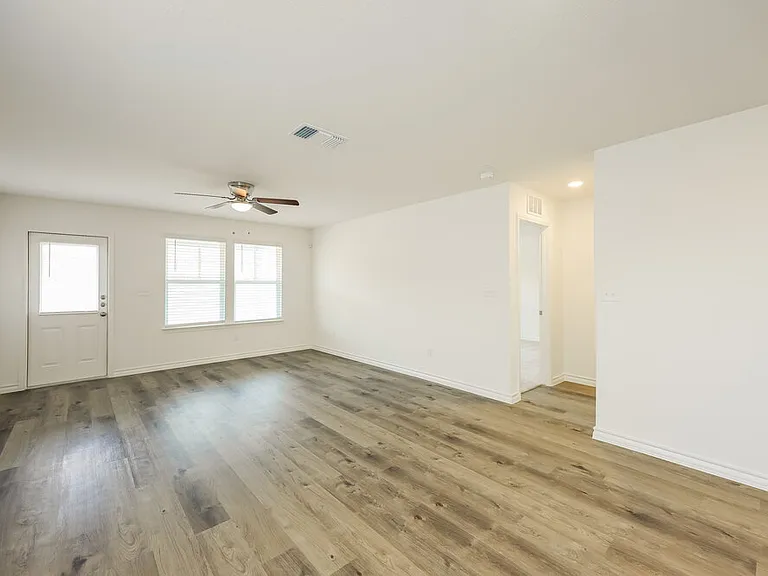 10219 Monte Carmel Pl — Photo 6