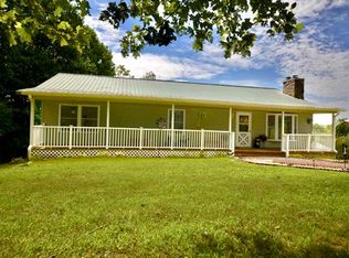 467 Russell Creek Ln, Stuart, VA 24171