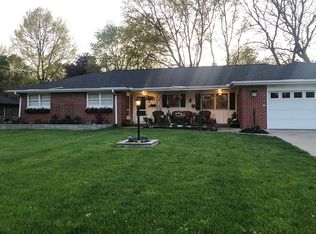 1220 N 4th St, Clinton, IA 52732