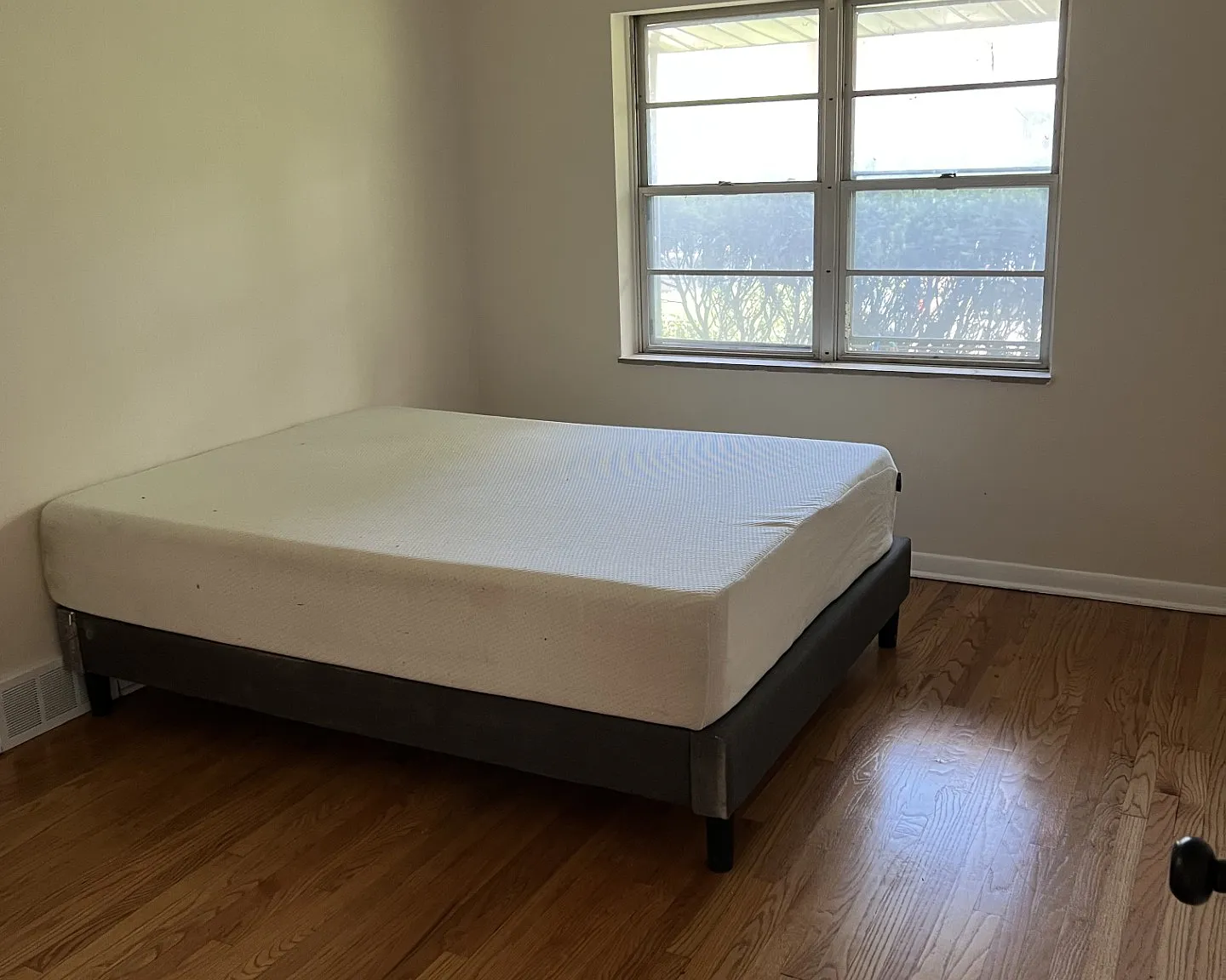 2 bed, 1200 sqft, $1,850 — Photo 4