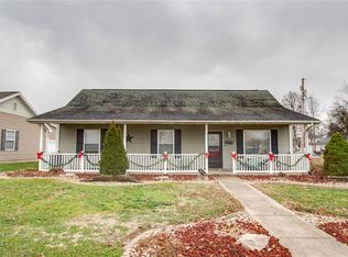 410 E Pearl St, Jerseyville, IL 62052
