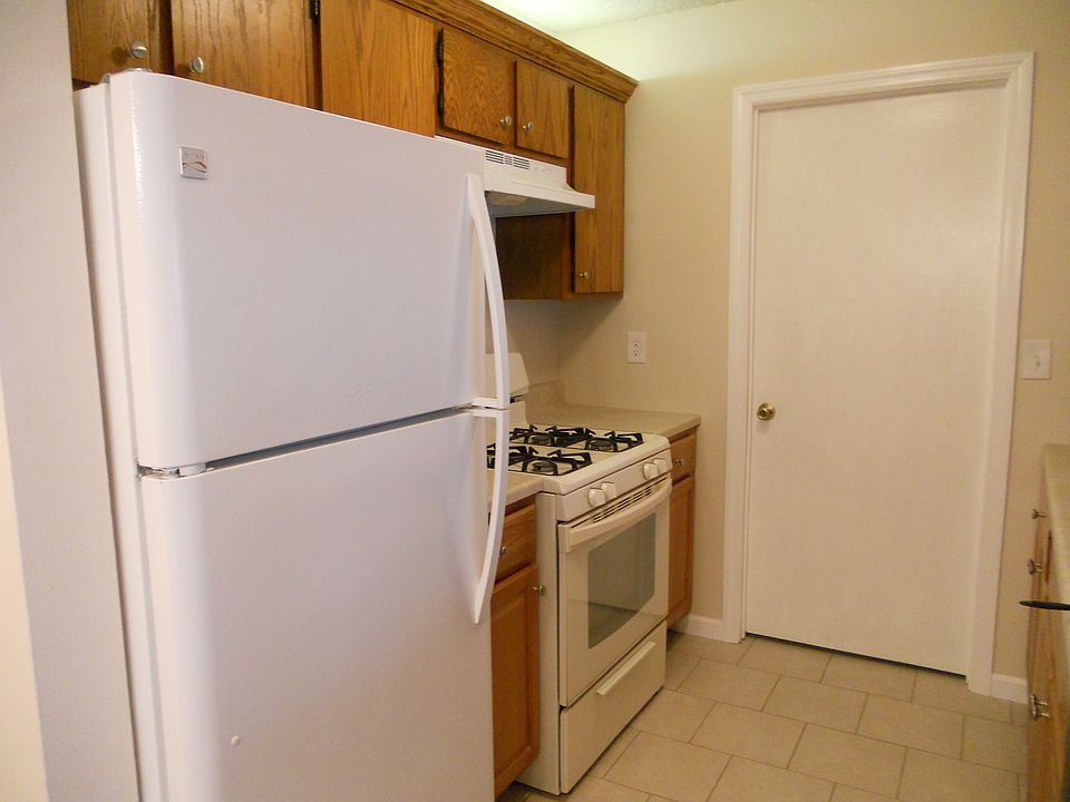 Kitchen with Appliances