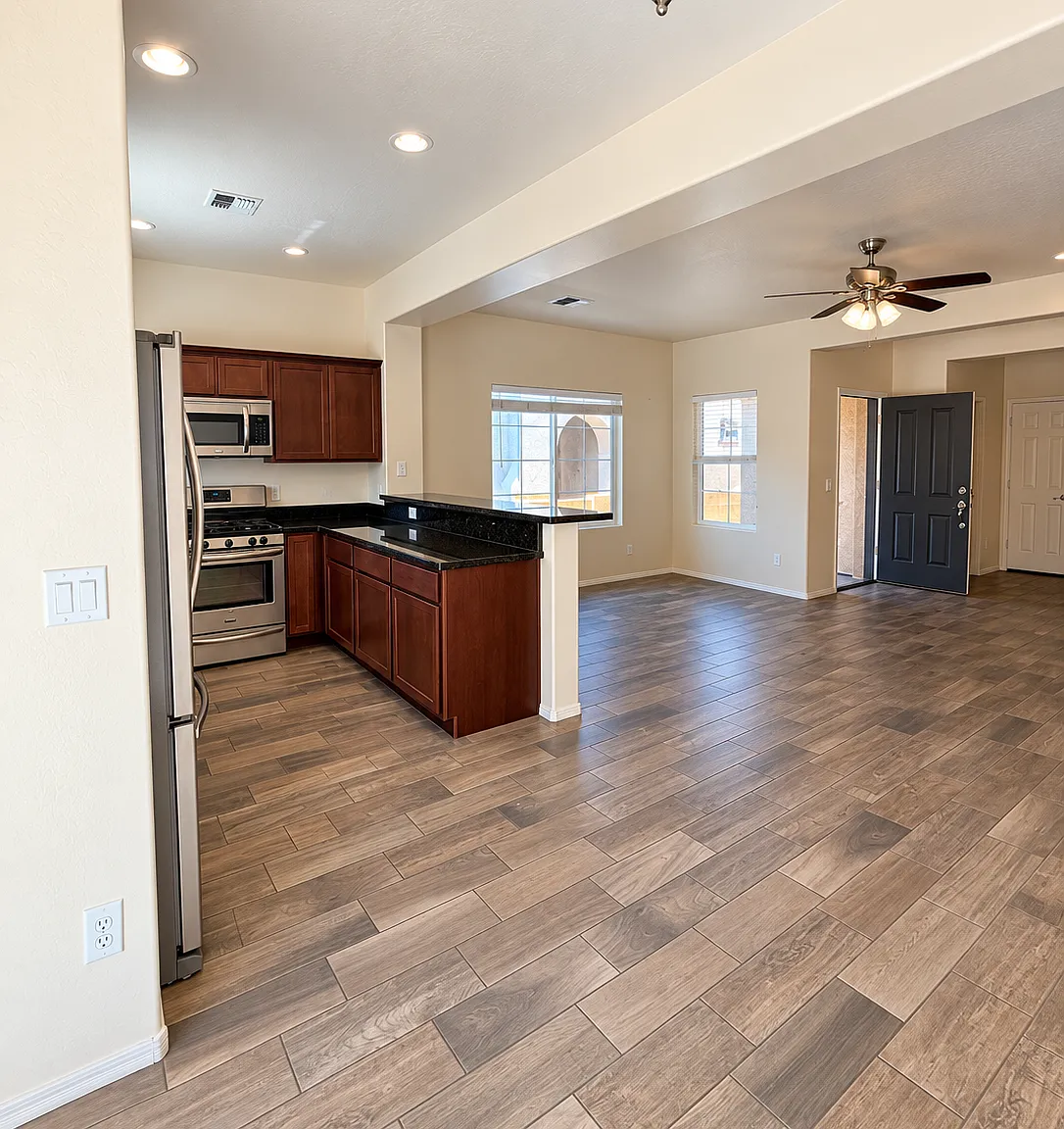 2 bed, 1332 sqft, $1,850 — Photo 4