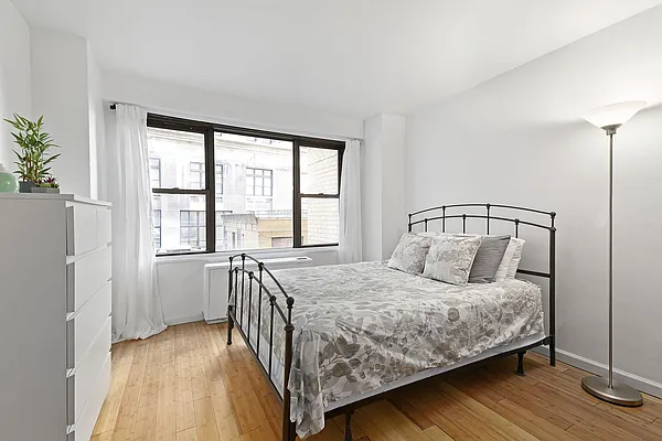 Sold by Compass | media 8