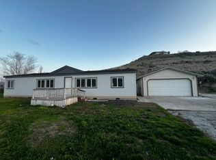 3808 N Wenas Rd, Selah, WA 98942