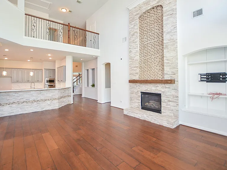 4315 Village Forest Dr — Photo 10