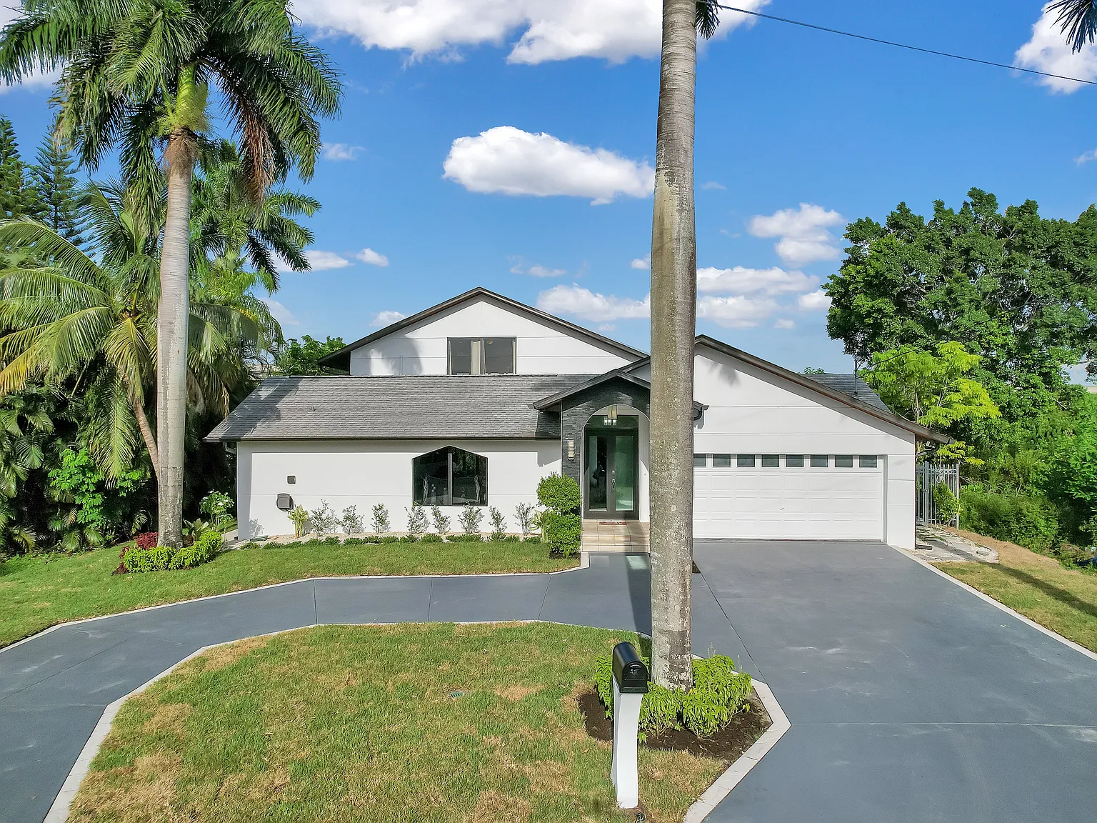 95 Schneider Dr — Photo 2