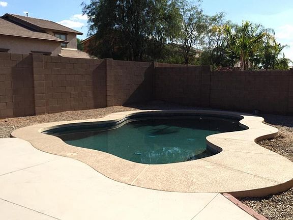 3rd image of 1685 E Gabrilla Dr