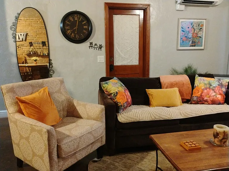 22 W Main St #STUDIO — Photo 7