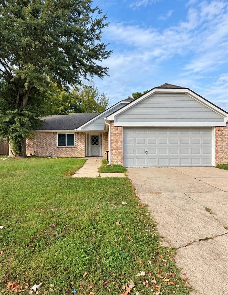 3 bed, 2.0 bath, 1593 sqft, $2,500 — Photo 1