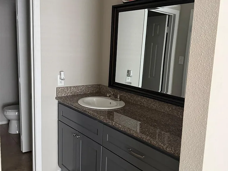 4444 Victory Dr #1208 — Photo 10