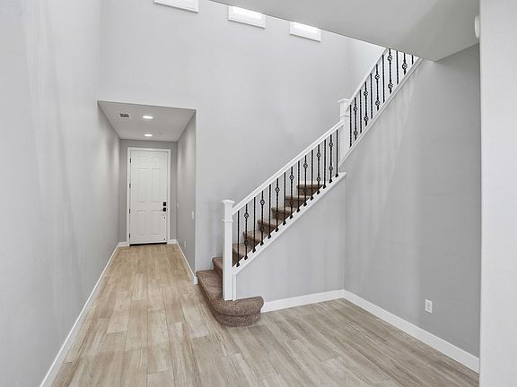 4th image of 24545 Rosette Ln