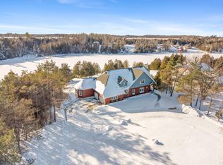 8585 Swan Pointe Dr, Cheboygan, MI 49721