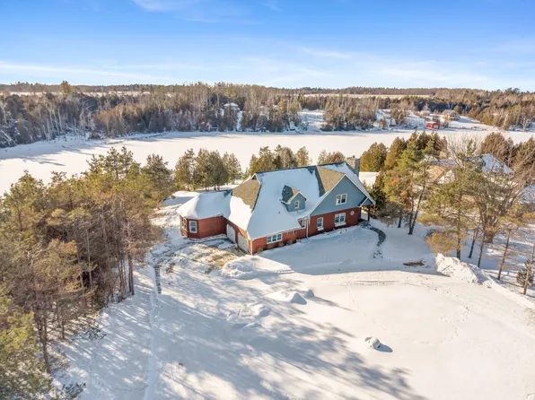 8585 Swan Pointe Dr, Cheboygan, MI 49721