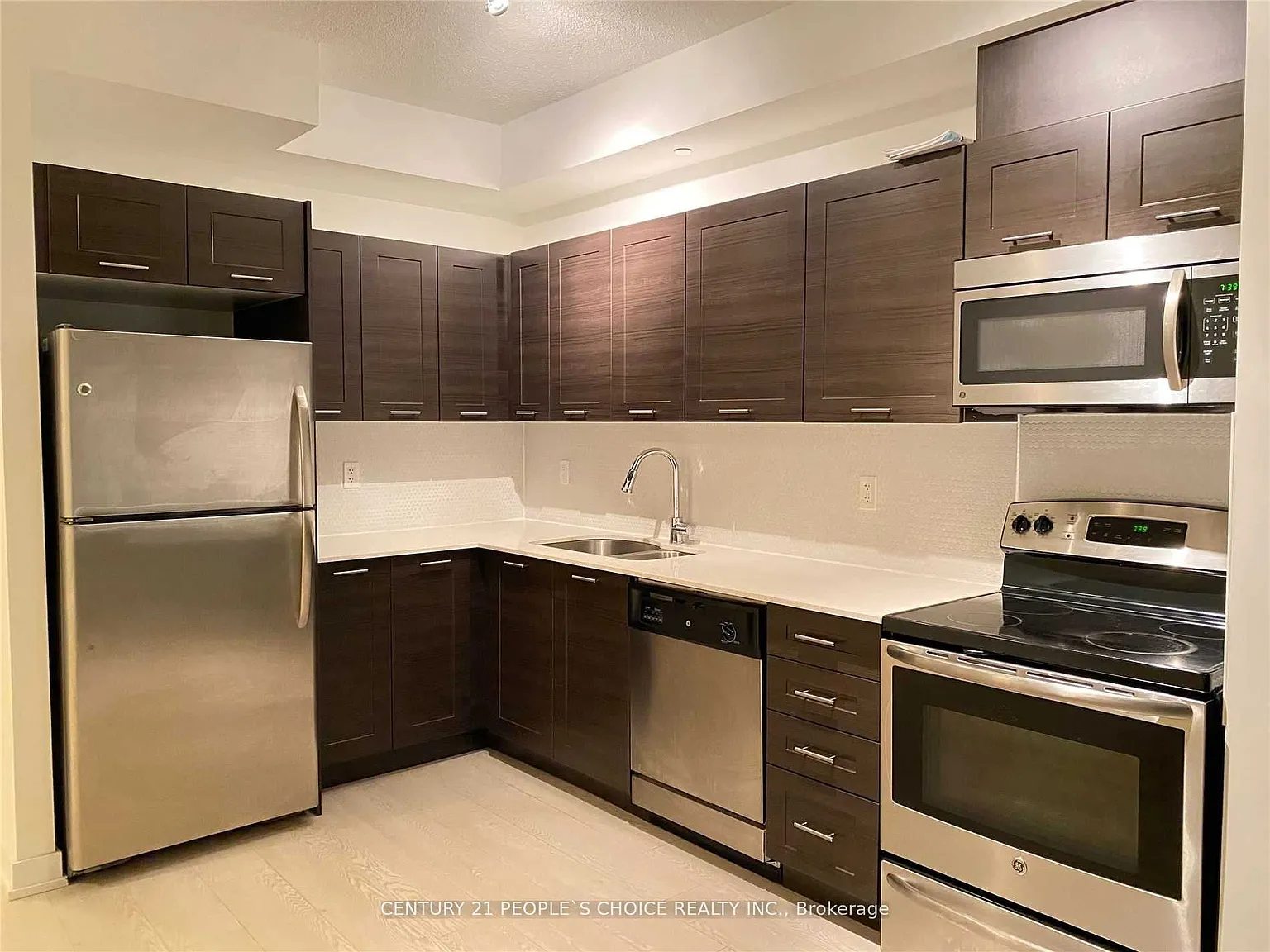 2 bed, $2,600 — Photo 4