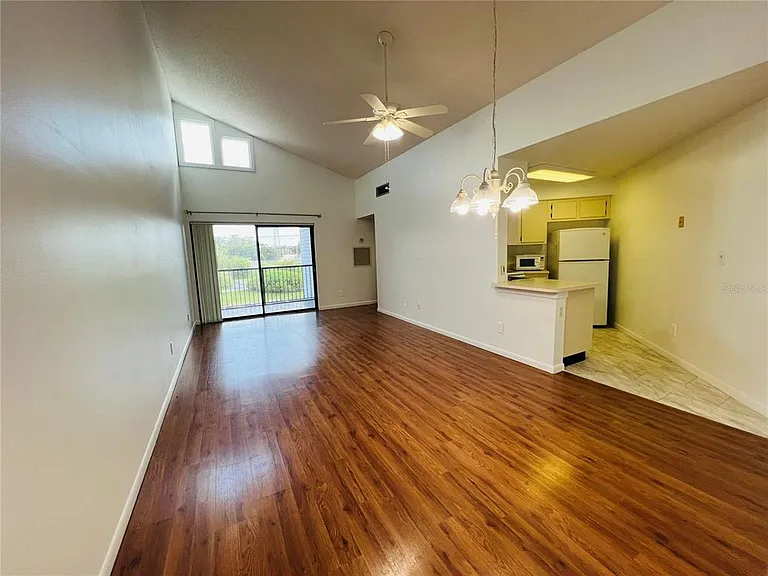 4045 Atrium Dr #U-6 — Photo 4