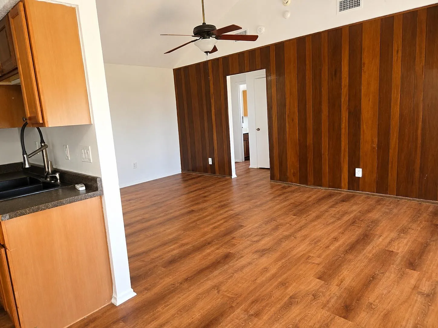 3 bed, 2.0 bath, 1112 sqft, $1,895 — Photo 3